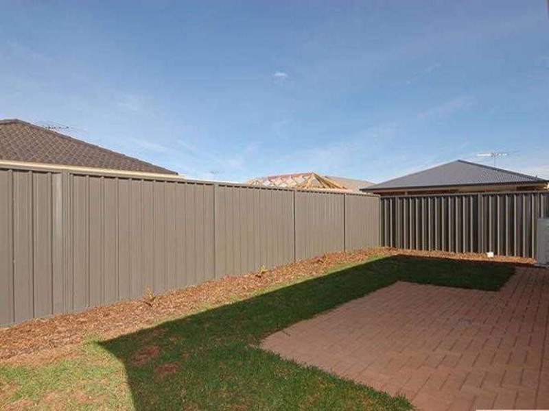 43 Lakeside Drive, Andrews Farm SA 5114