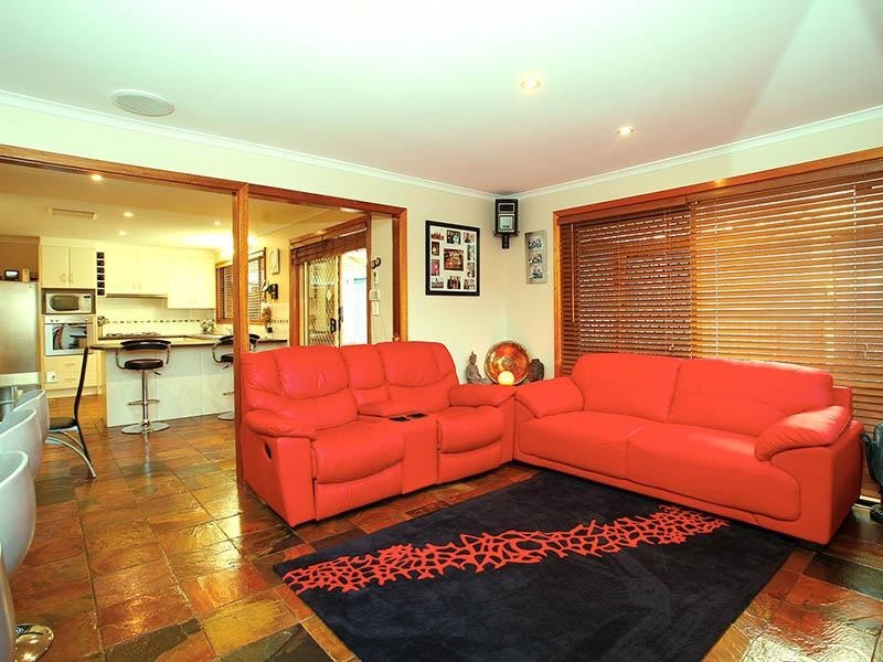 1 Argyle Walk, Hillbank SA 5112