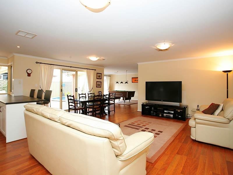 26 Eton Drive, Andrews Farm SA 5114