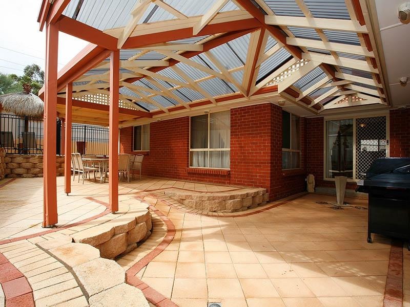 8 Crestview Place, Hillbank SA 5112