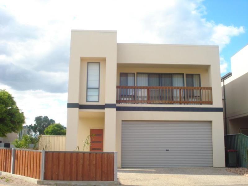 40A Windermere Cresent, Mawson Lakes SA 5095