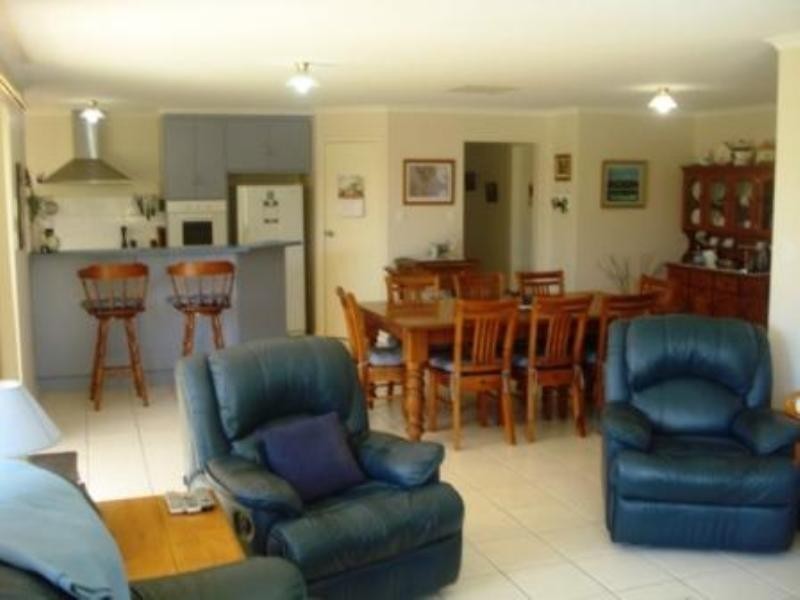 16 Dawn Close, Andrews Farm SA 5114