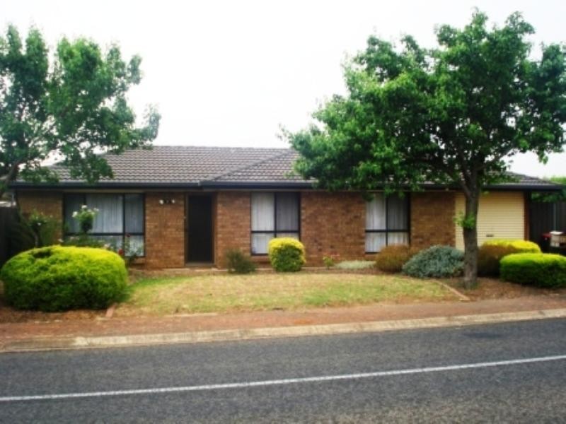 4 CherryTree Cresent, Blakeview SA 5114