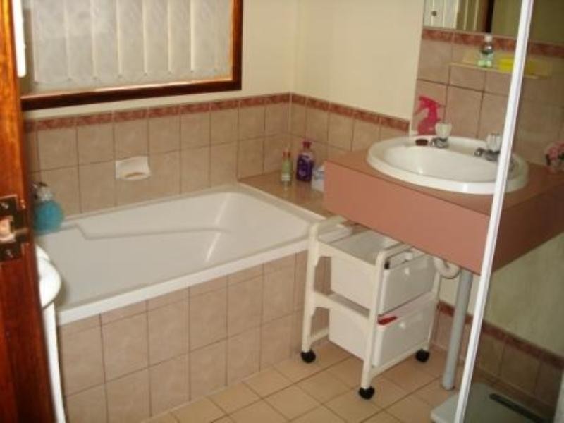 4 CherryTree Cresent, Blakeview SA 5114