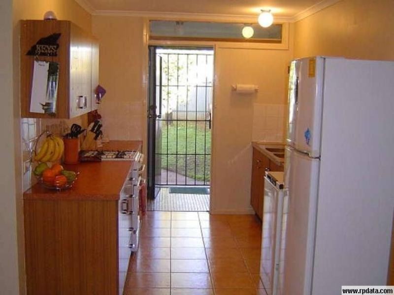 5 Warooka Cresent, Smithfield SA 5114