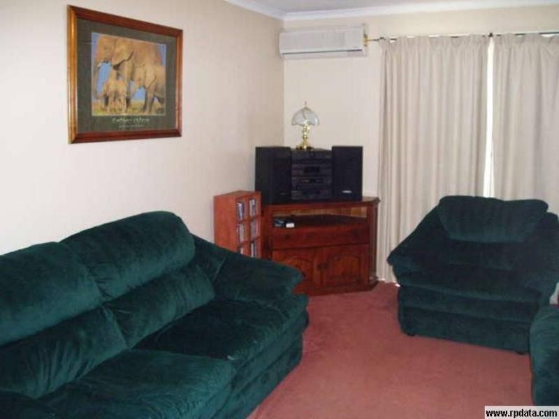 5 Warooka Cresent, Smithfield SA 5114