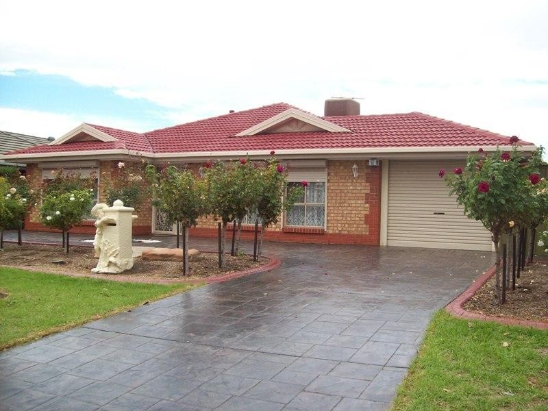 61 President Avenue, Andrews Farm SA 5114