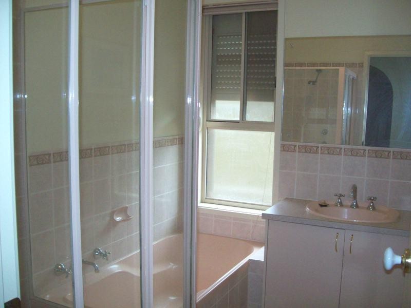 61 President Avenue, Andrews Farm SA 5114