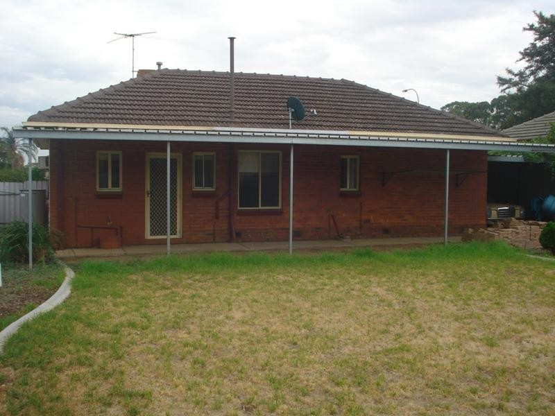 14 Midway Road, Elizabeth East SA 5112