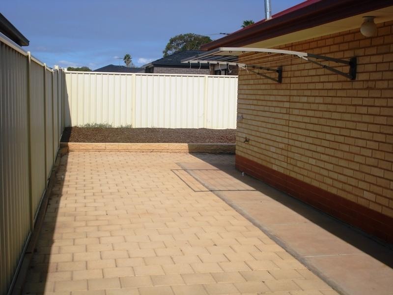 4 Overlander Way, Smithfield SA 5114