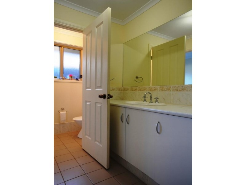 24 Eton Drive, Andrews Farm SA 5114