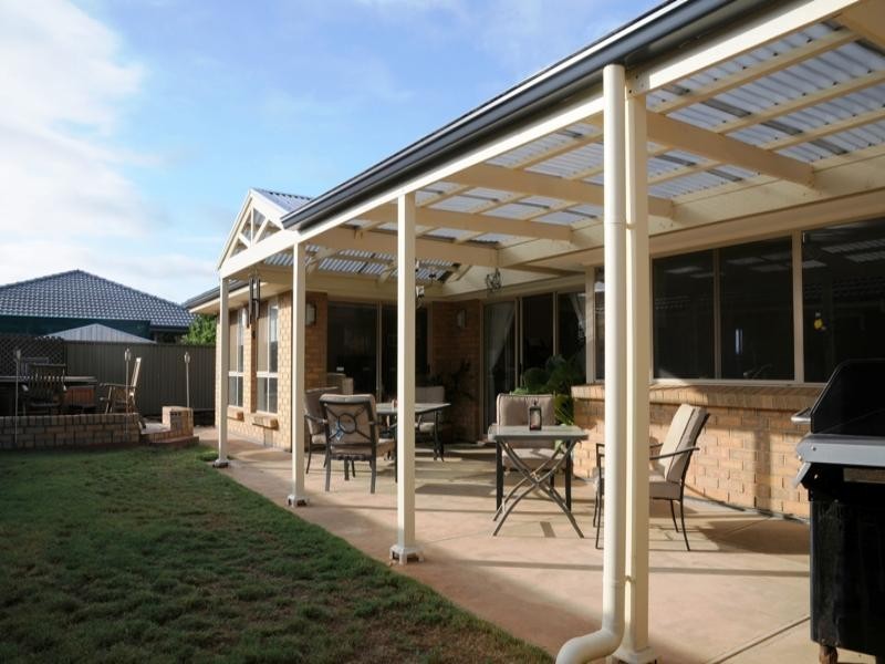 24 Eton Drive, Andrews Farm SA 5114