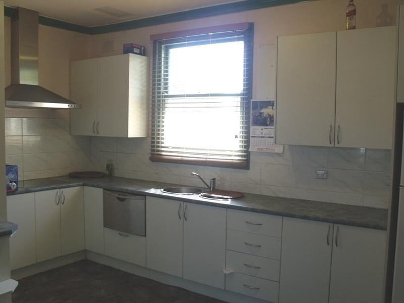 7 Kentish Road, Elizabeth Downs SA 5113