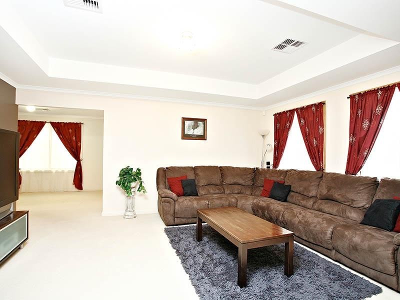 1 The Grove, Andrews Farm SA 5114