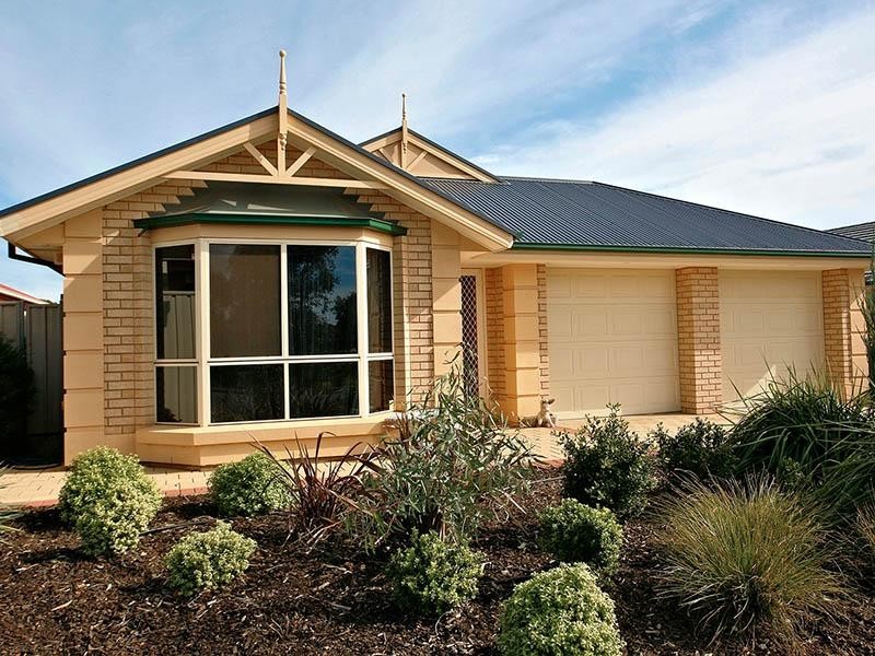 24 Strathaird Boulevard, Smithfield SA 5114