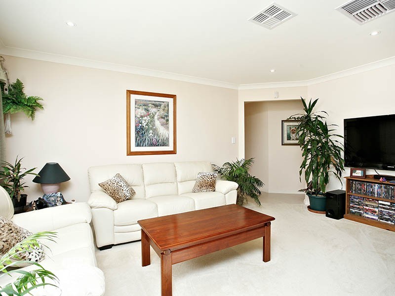 24 Strathaird Boulevard, Smithfield SA 5114