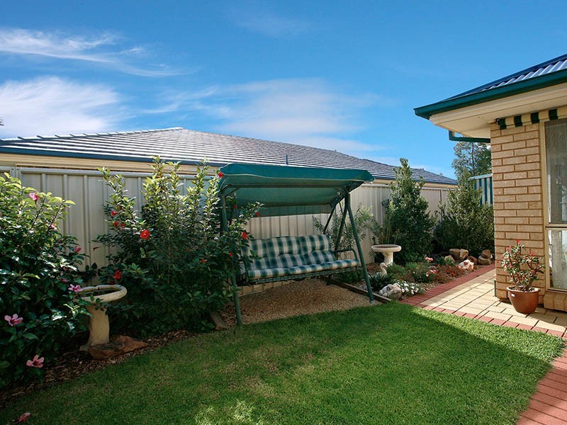 24 Strathaird Boulevard, Smithfield SA 5114