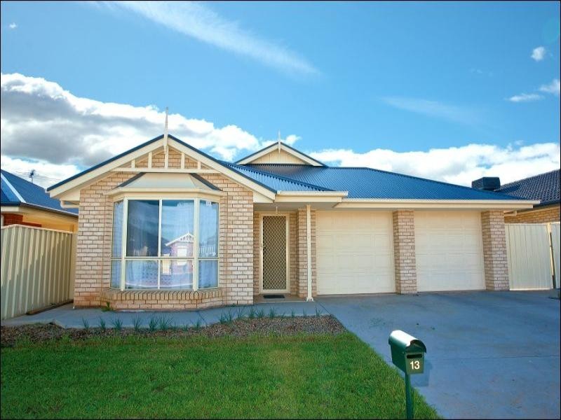 13 Graeber Road, Smithfield SA 5114