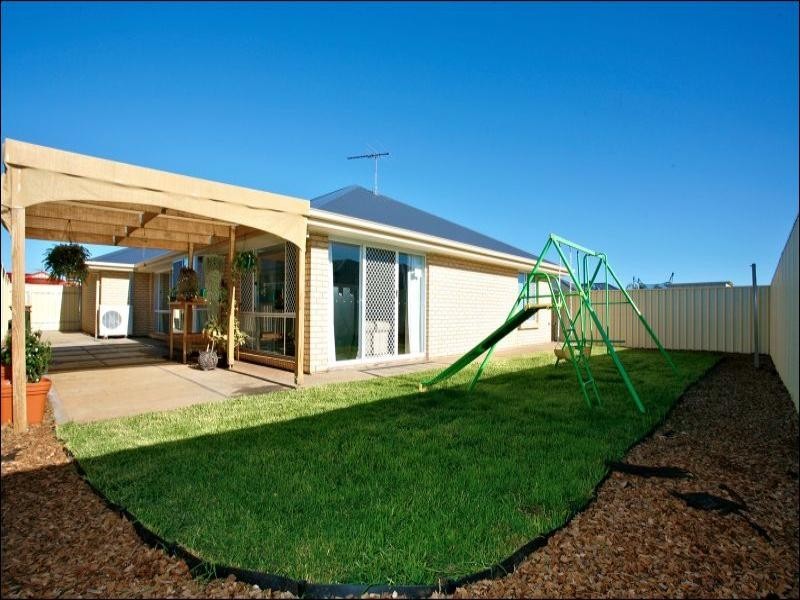 13 Graeber Road, Smithfield SA 5114