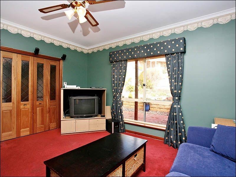 27 Modra Circuit, Hillbank SA 5112