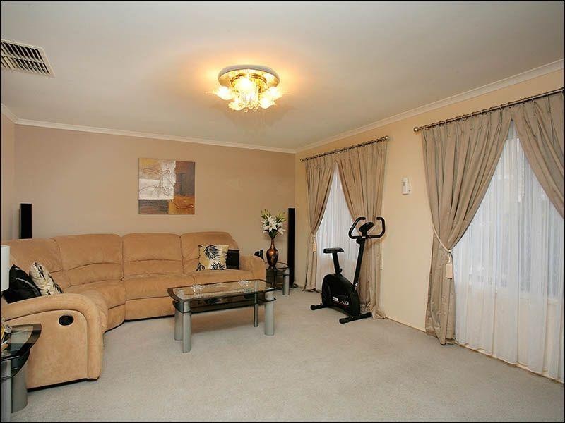 41 President Avenue, Andrews Farm SA 5114