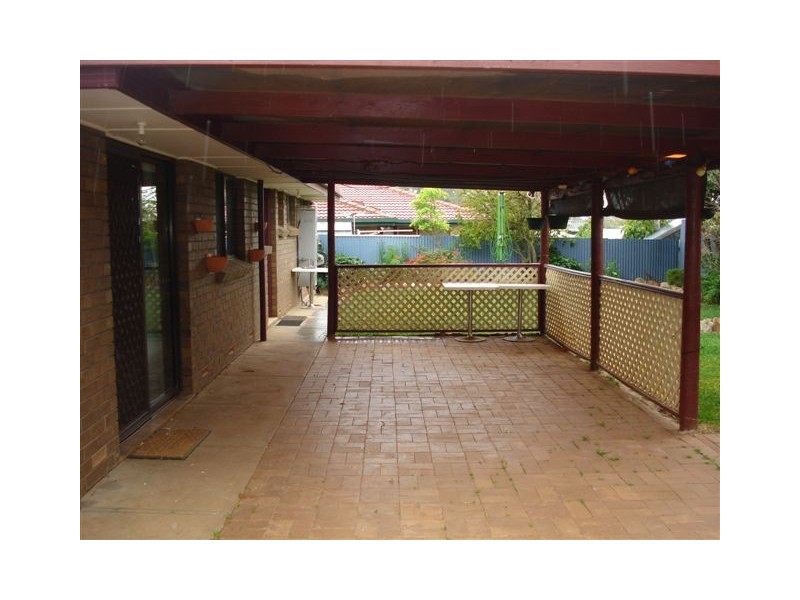 4 Kosmina Crescent, Hillbank SA 5112