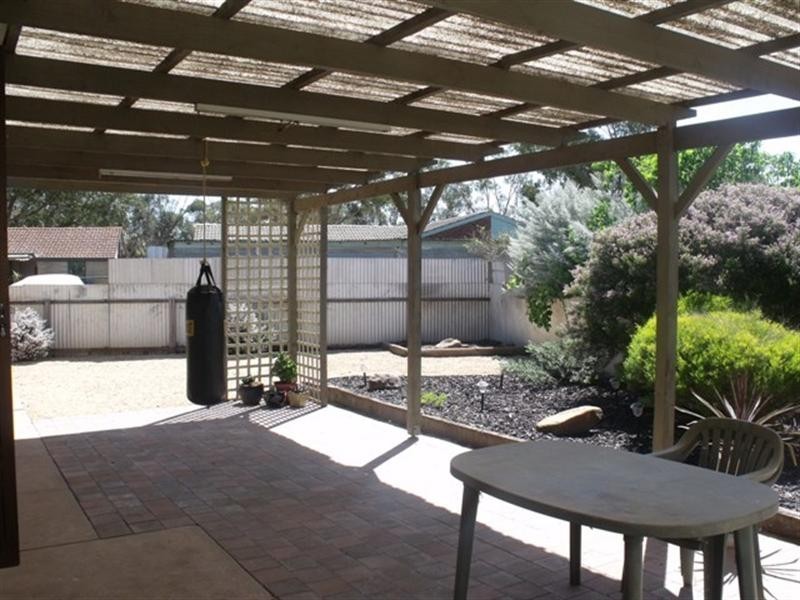 27 Koongarra Crescent, Munno Para SA 5115