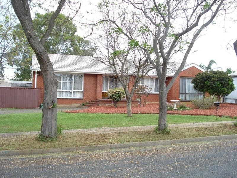 5 Hewish Crescent, Elizabeth Park SA 5113