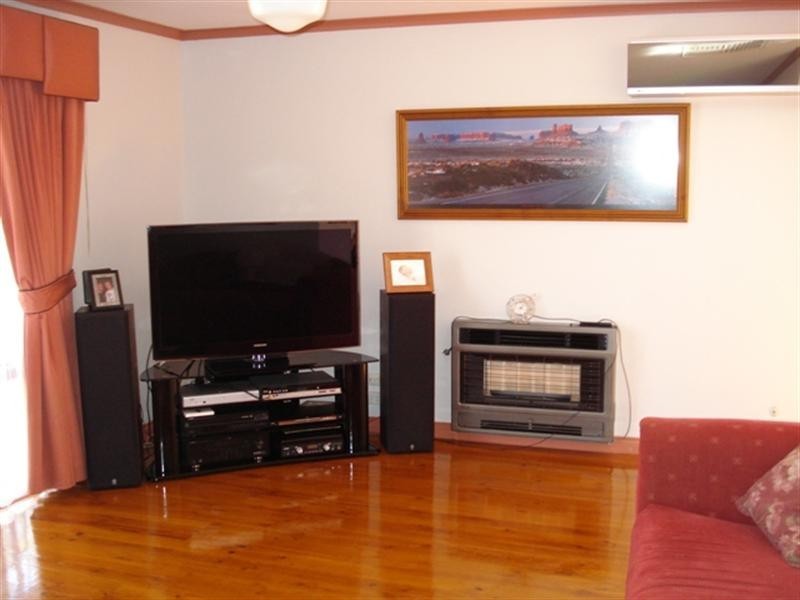 5 Hewish Crescent, Elizabeth Park SA 5113