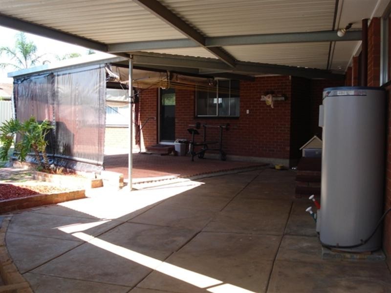 5 Hewish Crescent, Elizabeth Park SA 5113