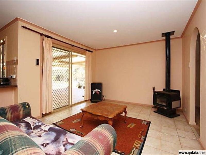 16 Connell Vale Road, Lewiston SA 5501