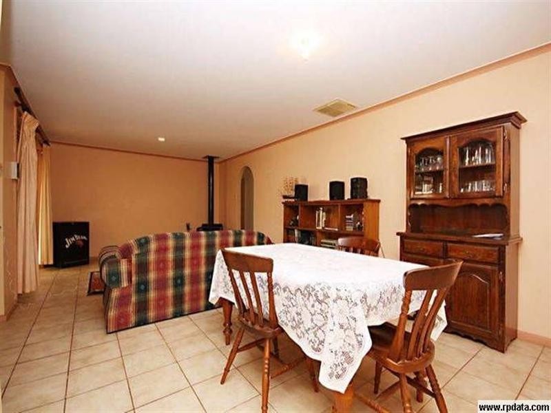 16 Connell Vale Road, Lewiston SA 5501