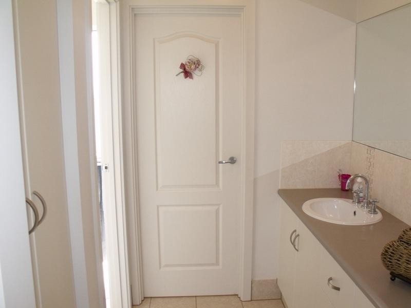 43 Thompson Circuit, Evanston Park SA 5116