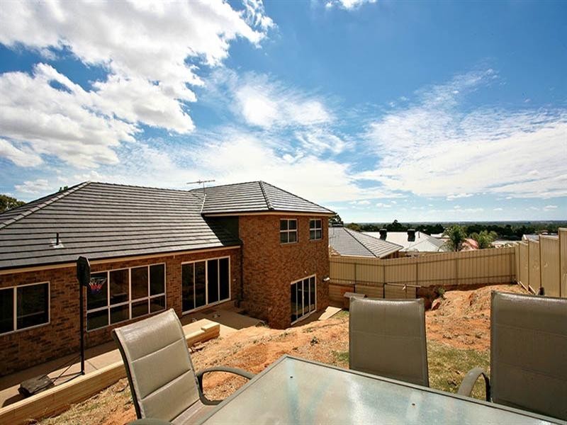 43 Thompson Circuit, Evanston Park SA 5116