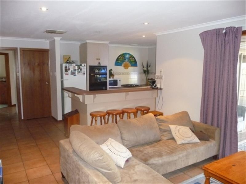 18 Tuglow Court, Hillbank SA 5112