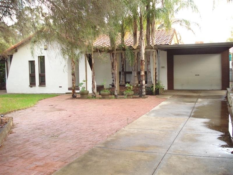 5 Linda Close, Paralowie SA 5108