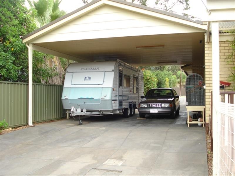 21 School Drive, Banksia Park SA 5091