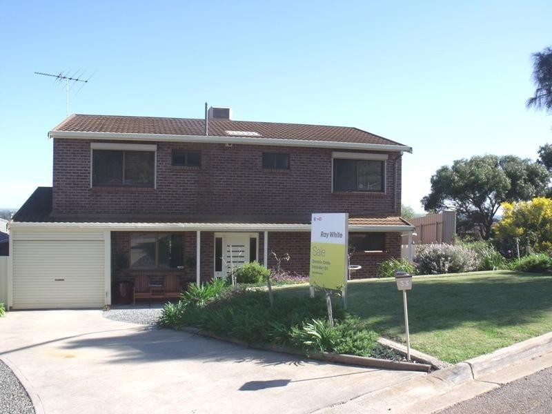 33 Brooker Drive, Hillbank SA 5112