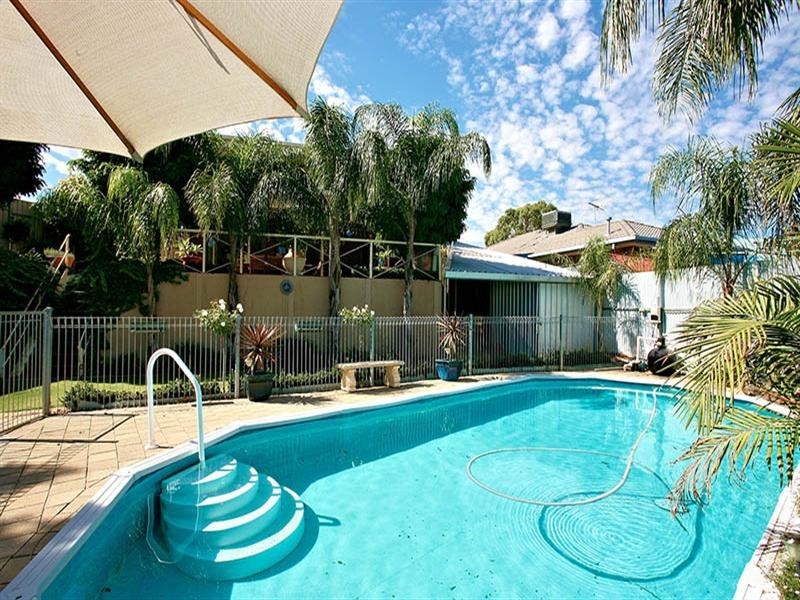 33 Brooker Drive, Hillbank SA 5112