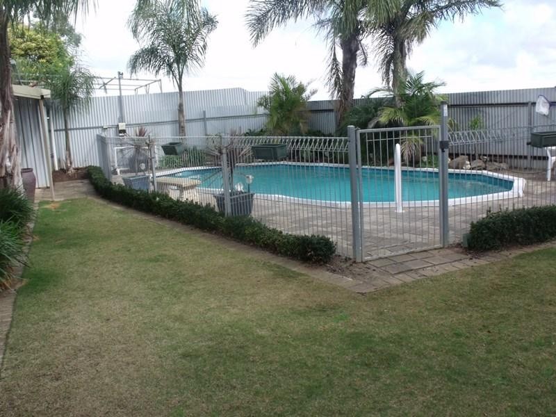 33 Brooker Drive, Hillbank SA 5112