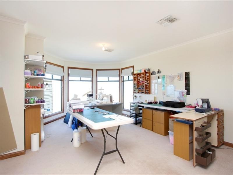 5 Brolga Way, Hewett SA 5118