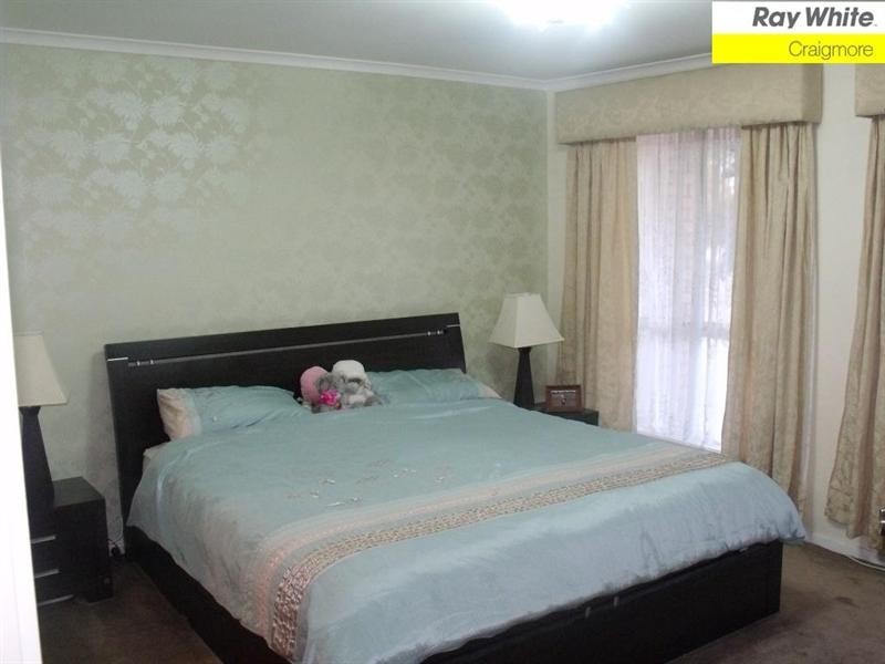 15 Dawn Close, Andrews Farm SA 5114