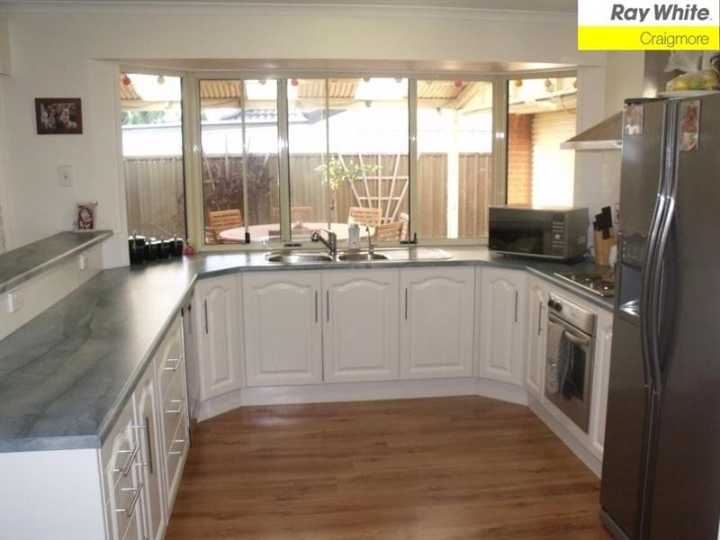 15 Dawn Close, Andrews Farm SA 5114