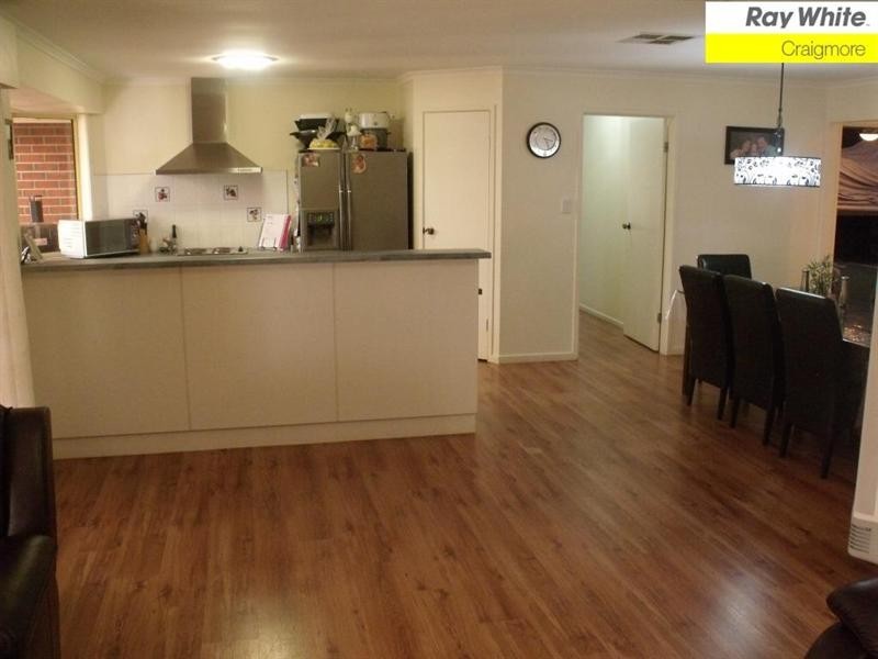 15 Dawn Close, Andrews Farm SA 5114