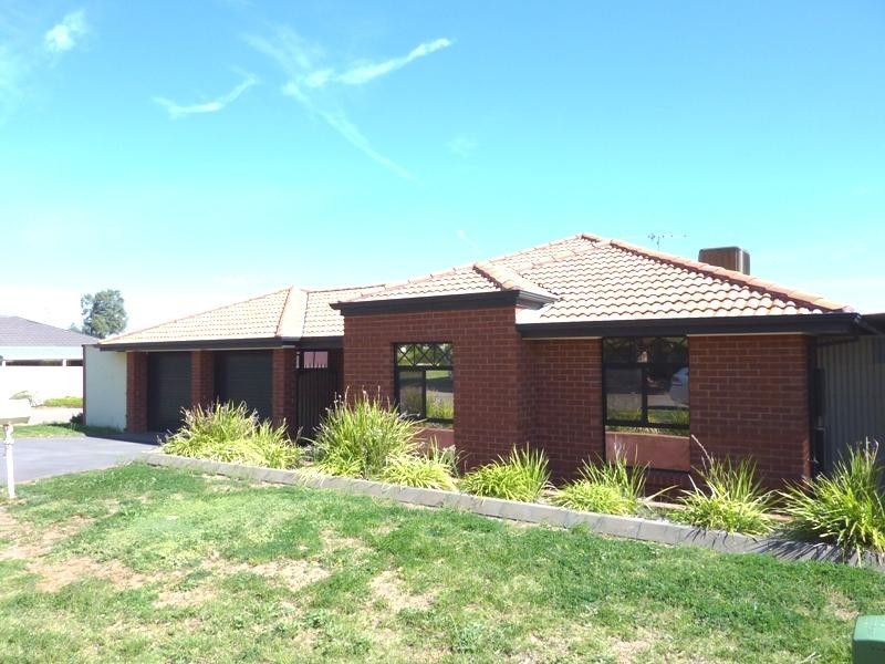 15 Baron Road, Blakeview SA 5114