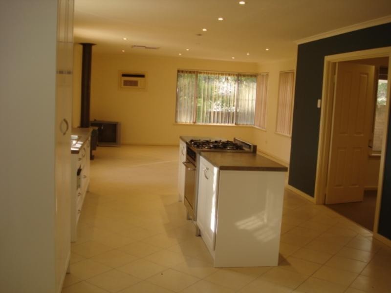 2 Inwood Road, Elizabeth East SA 5112