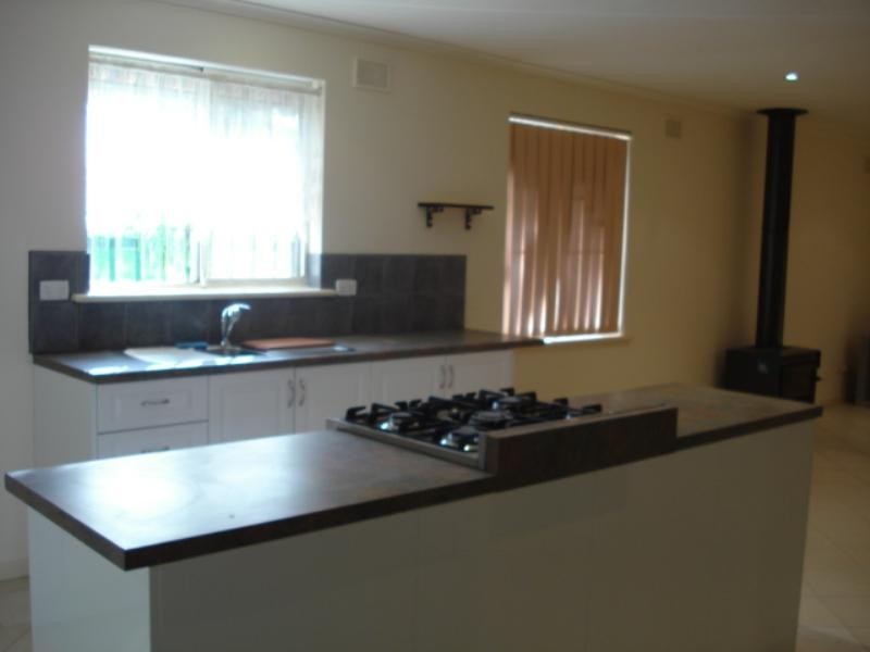 2 Inwood Road, Elizabeth East SA 5112