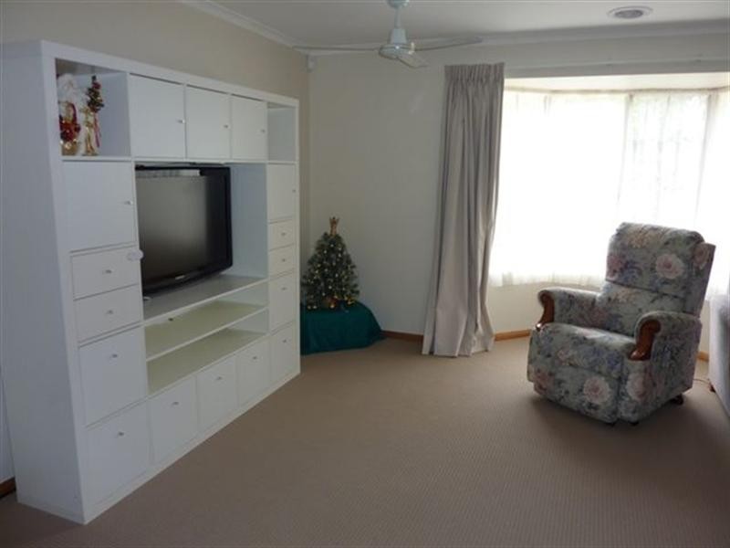 17 Twelftree Parade, Blakeview SA 5114