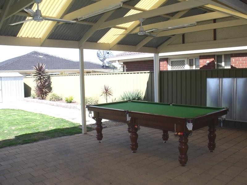 6 Dawn Close, Andrews Farm SA 5114