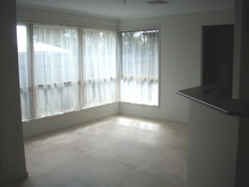 U 1/115b Peerless Road, Munno Para West SA 5115